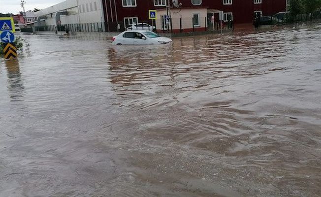 AKP'li başkandan sel itirafı: Baraj bitirilmedi