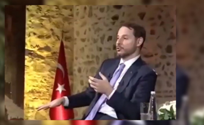 Berat Albayrak canlı yayında ekonomiyi bırakıp fıkra anlattı