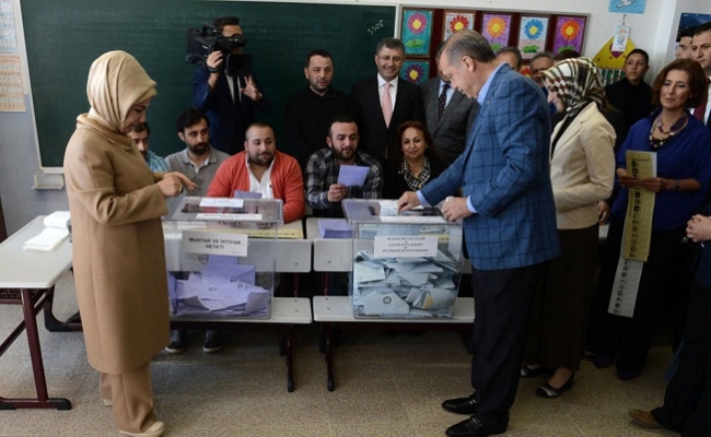 Selvi anket açıkladı: Erdoğan birinci turda seçimi kazanıyor