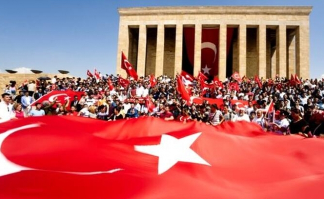 Tepkiler sürüyor: 30 Ağustos nasıl kutlanacak?