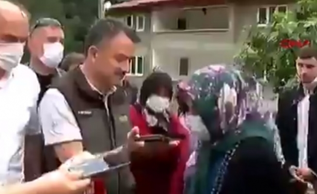 Bakan Pakdemirli sufle verdi, AA videoyu kesti
