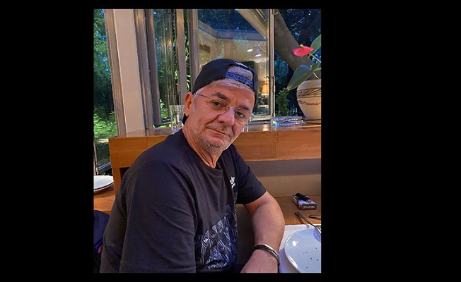 Eşiyle yemek yiyen Zafer Algöz sessizliğin bozdu