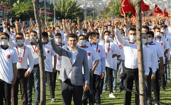 ülkücü gençler 12 ada için yürüdü