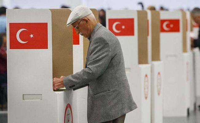 Siyasi partiler ve seçim kanunu 18 yılda kaç kez değişti?