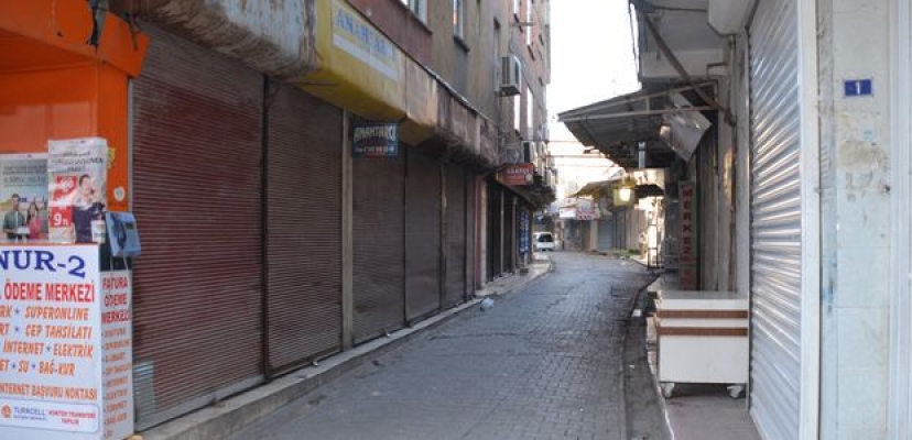 Yurtlar ve Konfeksiyoncular Batma Noktasına Geldi