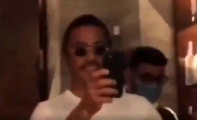 Nusret'e twerk yapan kadın sevgilisine yakalandı