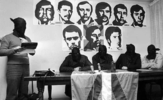 40 yıllık örgüt silahları teslim ediyor