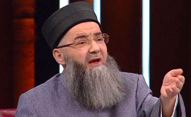 AKP eski vekilinden Cübbeli Ahmet'e: IŞİD tarlası olduğunu gizlemeye çalışmasın!