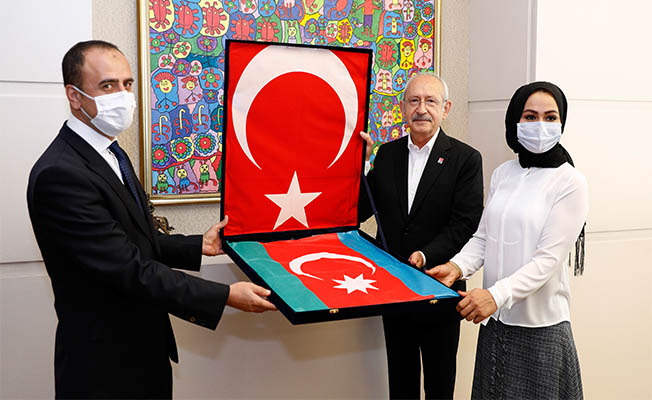 Kılıçdaroğlu: Muhazafar kesim ile aramızdaki mesafe duvarını yıkacağız