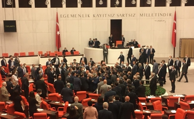 Erdoğan ve Bahçeli ne istiyorsa yapan Meclis'ten halkın olumlu bir beklentisi yok