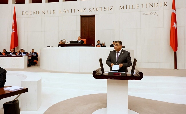 CHP'li Sındır: “AKP’den bir kıyak da GSM operatörlerine”
