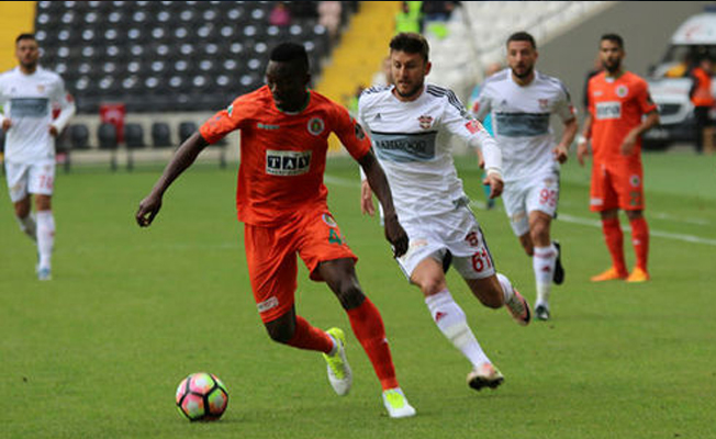 Aytemiz Alanyaspor, Gaziantepspor'u devirdi