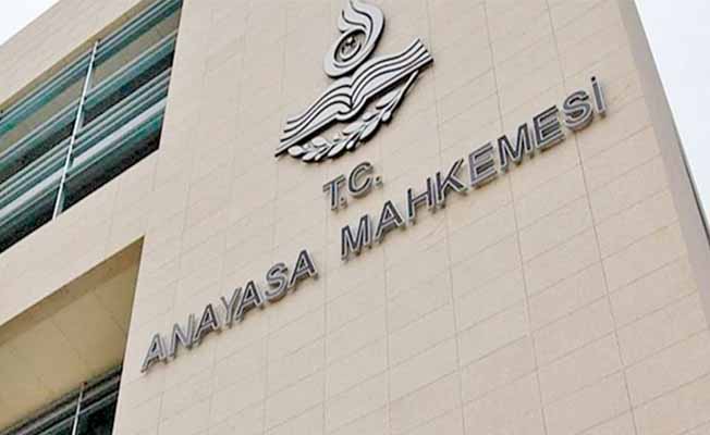 AYM üyesinden gönderme: Işıklar yanıyor