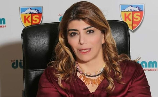 Kayserispor Başkanı Berna Gözbaşı'na saldırı