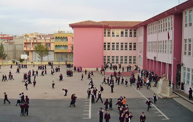 Okullar açık kalacak mı?