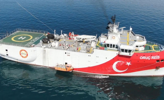 Fransız firkateyni Oruç Reis'i böyle izliyor