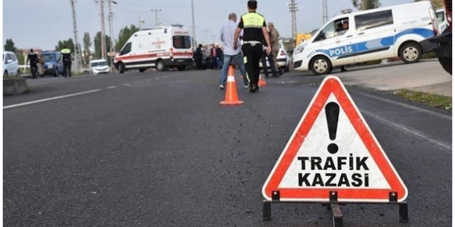 Kayseri'de otomobil köprü direğine çarptı: 1 ölü