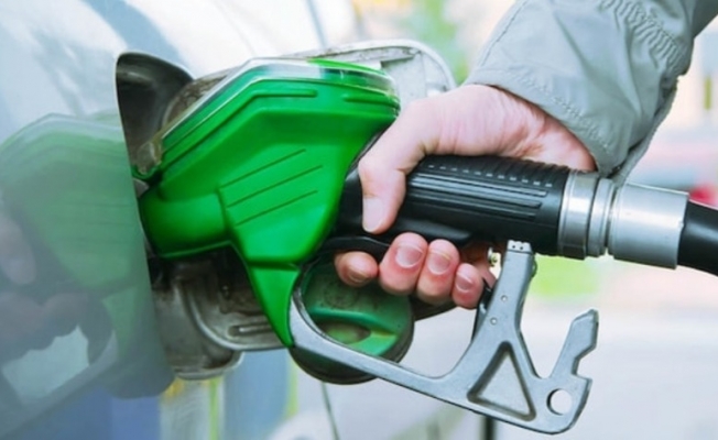 Benzin ve motorine indirim mi geliyor?