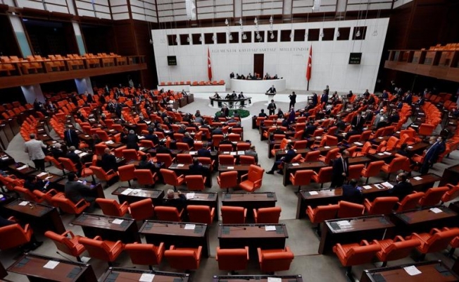 Barış Atay ve Ahmet Şık'ın da aralarında bulunduğu 18 vekil hakkında Meclis'e fezleke sunuldu