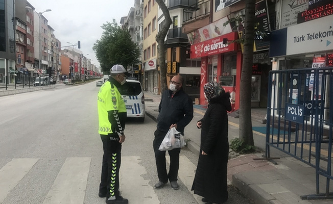 O ilçede 65 yaş üstü vatandaşların sokağa çıkışı kısıtlandı