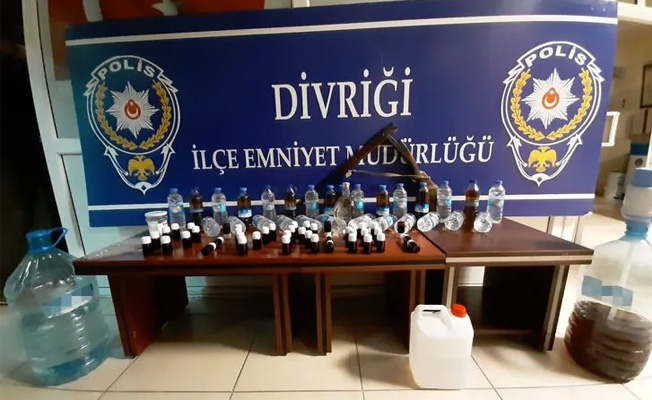 Kaçak içki operasyonu: Suçüstü yakalandılar!