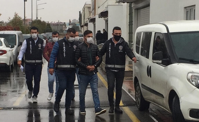 "Gay gibi giyinmişsin" dedi, vuruldu.