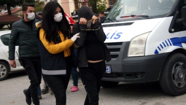 15 yaşındaki kardeşlerini pazarladılar