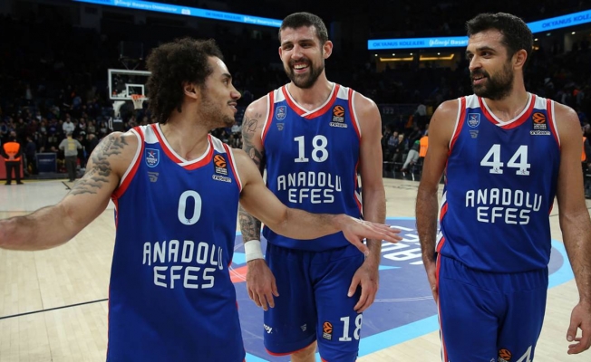 Nefes kesen maçı Anadolu Efes kazandı