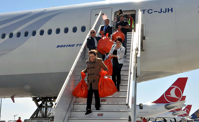 İlk oylar Kanada'dan