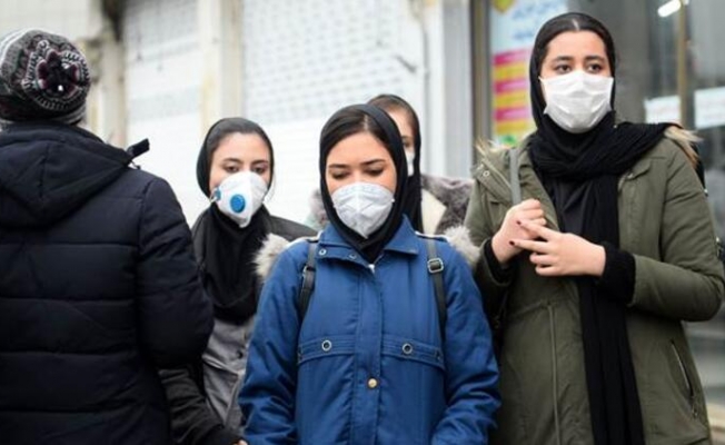 İran'da son 24 saatte 424 kişi koronadan öldü