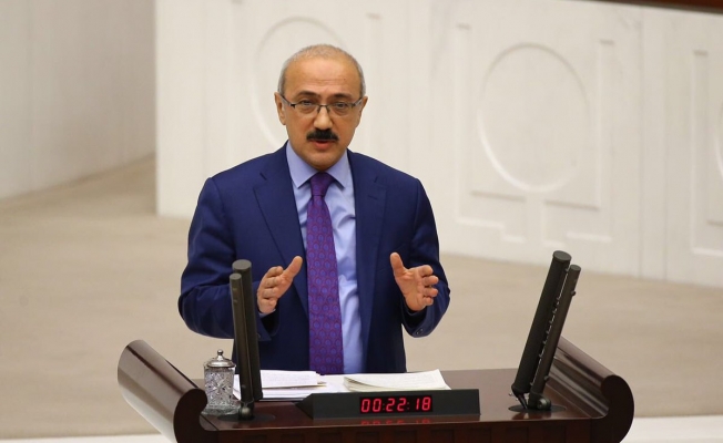 Lütfi Elvan TBMM'de yemin etti
