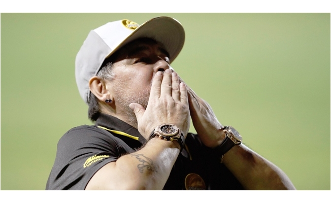 Diego Maradona taburcu edildi