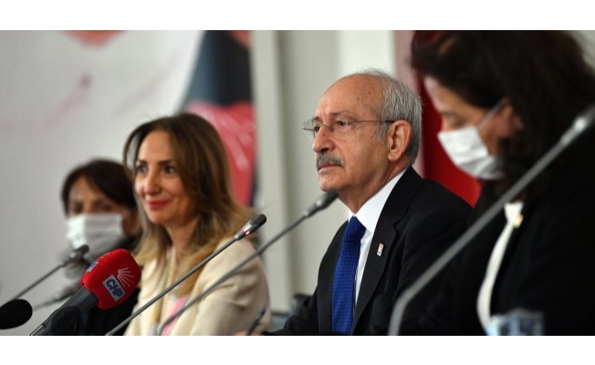 Kılıçdaroğlu, kadın kollarıyla bir araya geldi