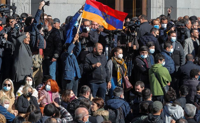 Ermenistan Başbakanı Paşinyan ‘hain’ ilan edildi!