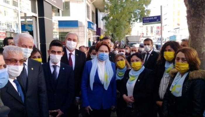 Meral Akşener'den esnaf ziyareti