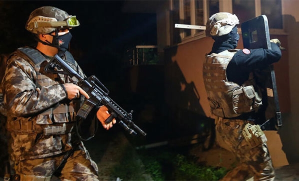İstanbul'da PKK'ya eş zamanlı operasyon