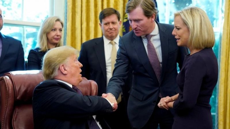 Trump, Siber Güvenlik Ajansı Direktörünü kovdu
