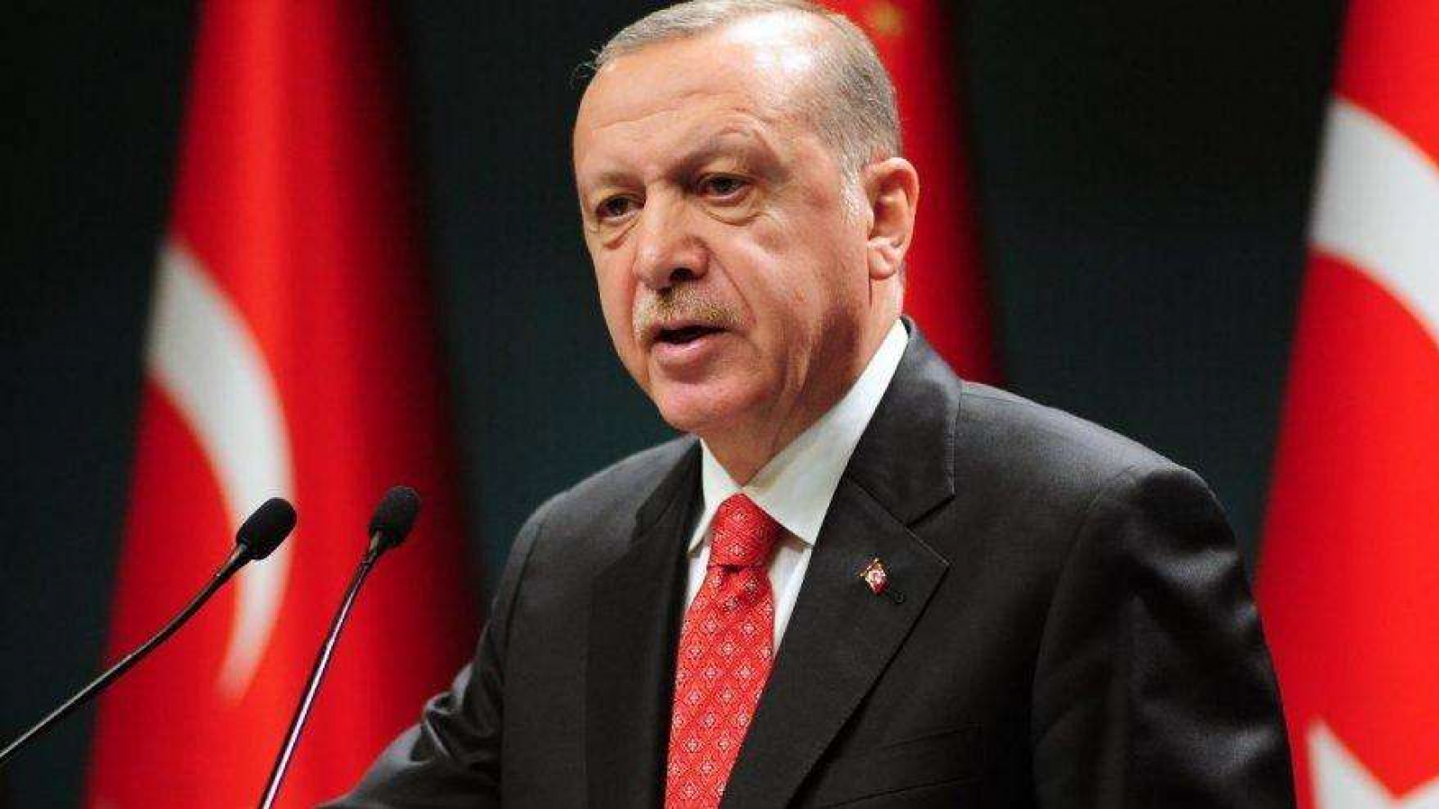 Erdoğan: Yüksek faize yatırımcımızı ezdirmememiz gerekiyor