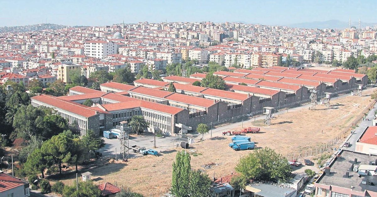 İzmir’de Buca Cezaevi boşaltıldı