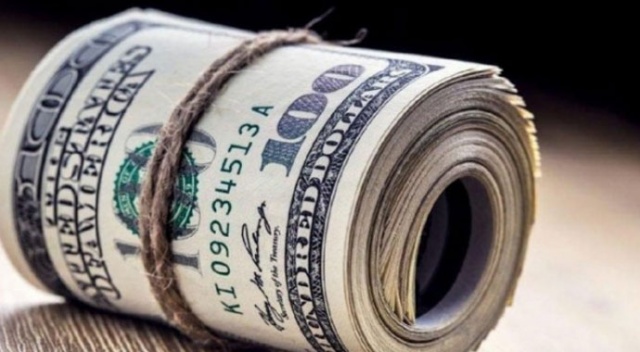 Faiz kararı sonrası dolar 7,51'e, Euro 9'un altına düştü!