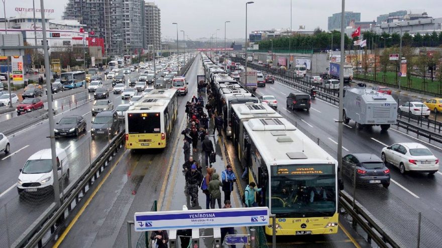 İstanbul’da ulaşıma zam teklifi ertelendi