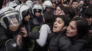 ‘Las Tesis’ eylemine saldıran polislere takipsizlik kararı