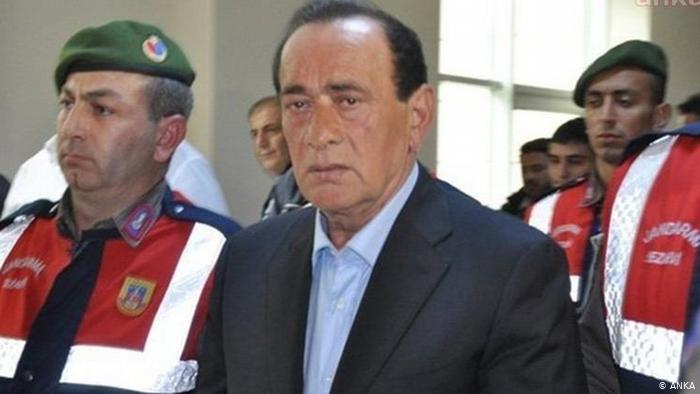 Oflu İsmail'in ailesinden Çakıcı'ya sert uyarı: "Edebinle otur!"