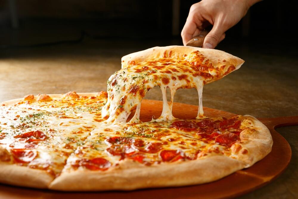 Kızılay'dan yeni kampanya: Askıda pizza!