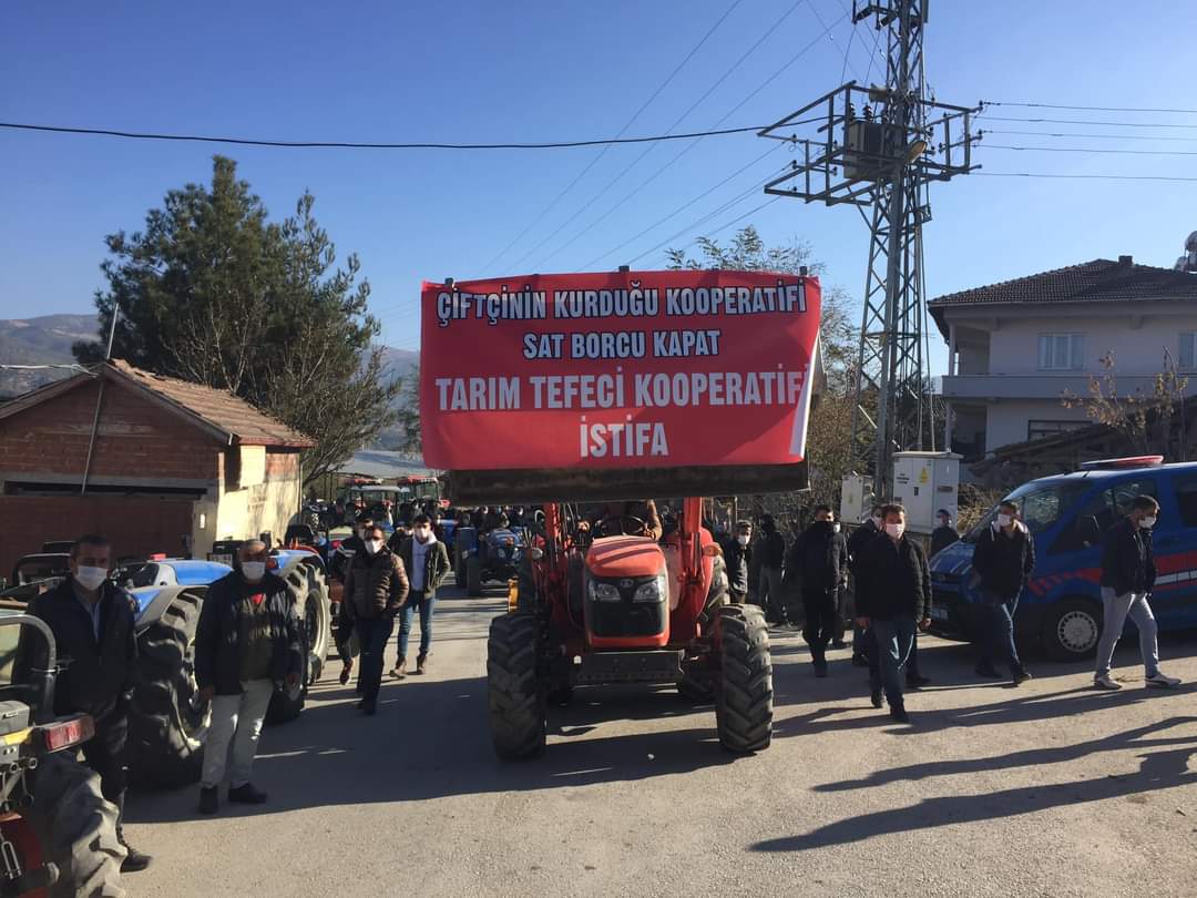 Traktörlerle eylem yaptılar