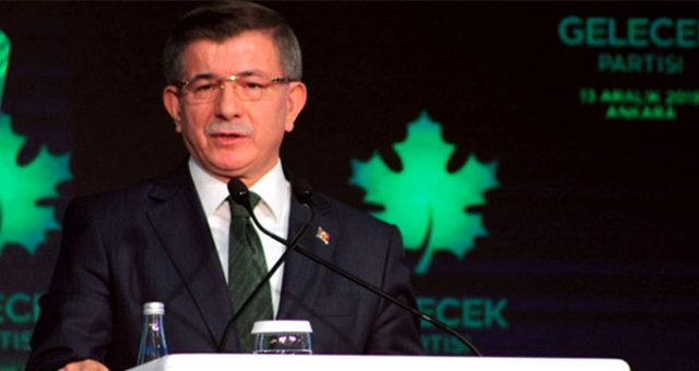 Ahmet Davutoğlu koronavirüse yakalandı