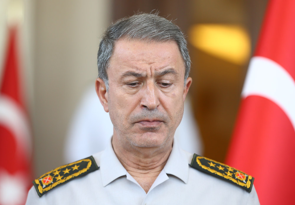 Hulusi Akar: Komşumuz yanlış yapıyor