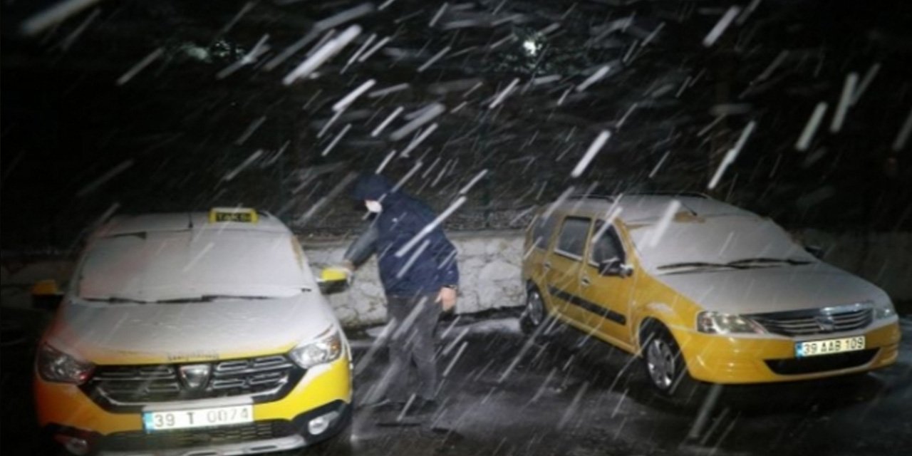 Kırklareli'de kar yağışı başladı