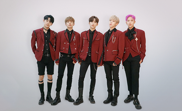 K-pop grubu A.C.E'den "Erik Dalı" performansı