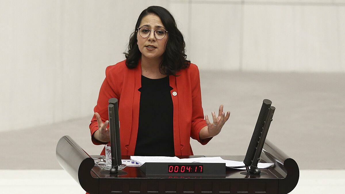 CHP'li Kadıgil: Hamile işçilerin sigorta primleri yatırılsın